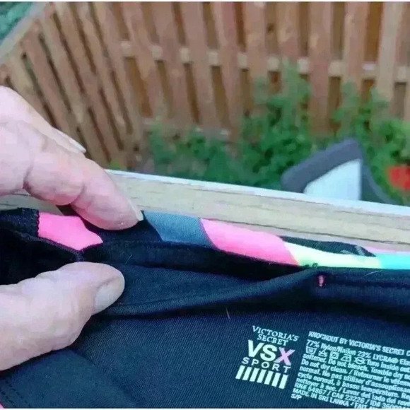 Victoria's Secret Sport Knockout Crop capri pants leggings size Small Petite - Picture 5 of 5